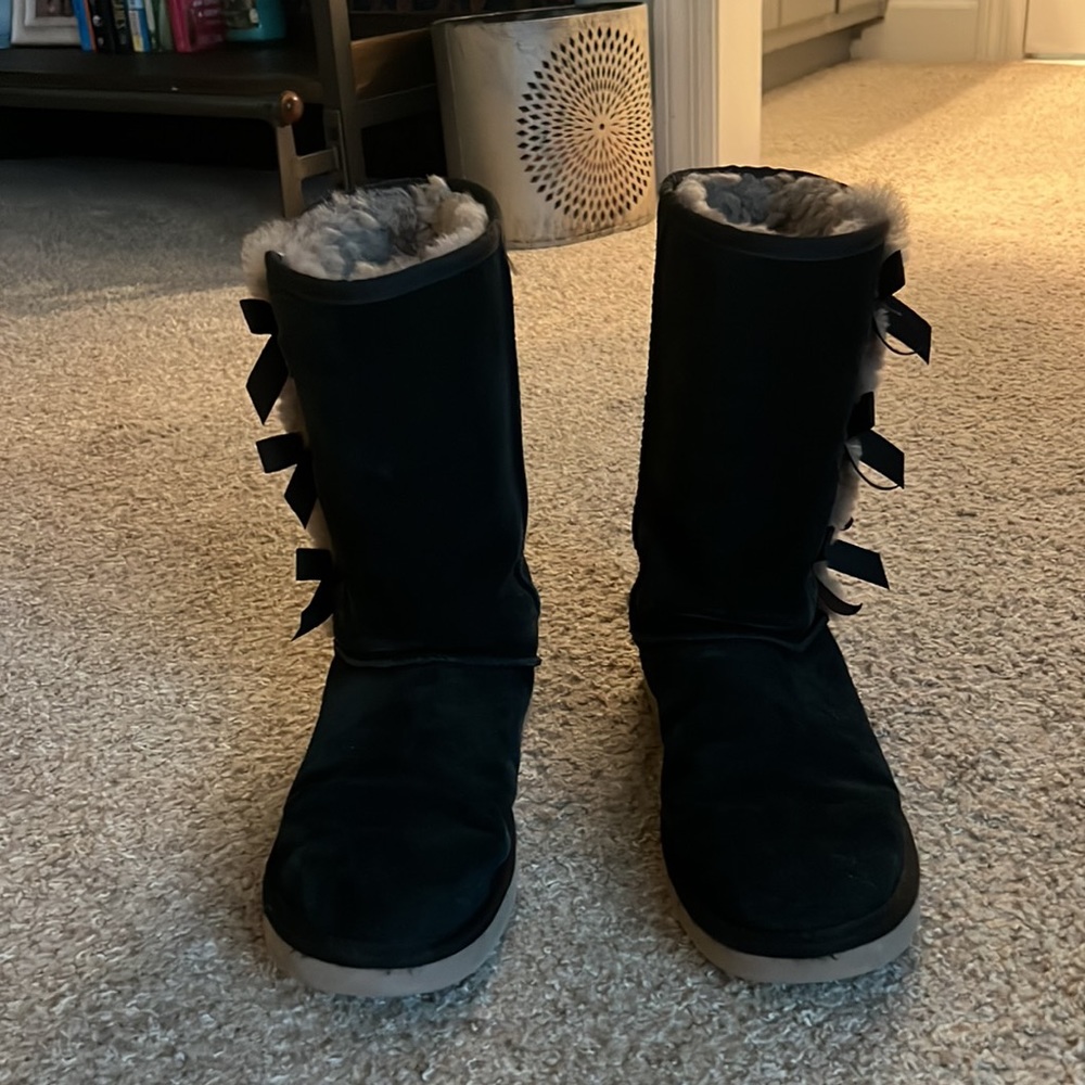 Koolaburra by UGGs size 9